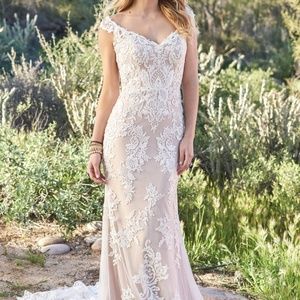 Never worn lace dress with garment bag